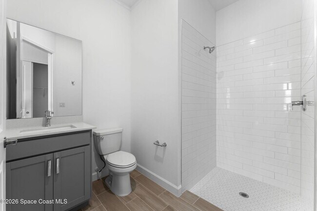 Building Photo - 1464 Island Ave NW