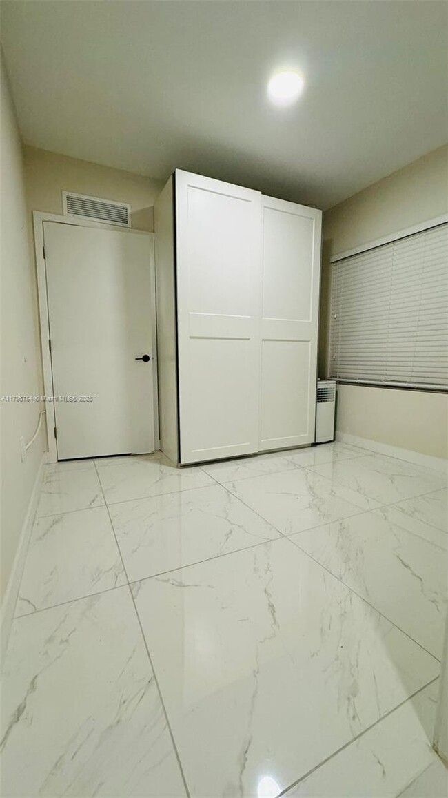 Building Photo - 25657 SW 144th Ave