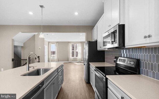 Building Photo - 100 Bethlehem Pl