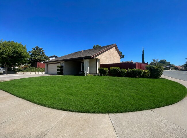 Building Photo - Updated Gorgeous Antioch Home with Pool