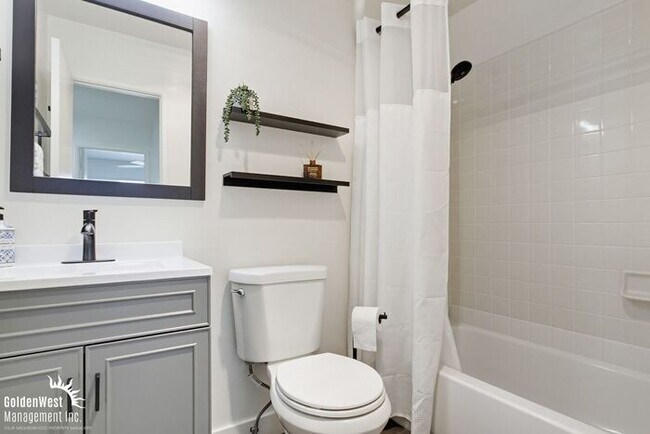 Building Photo - Beautifully Remodeled 3Bdm 2Ba Home in Prime Imperial Beach Location!