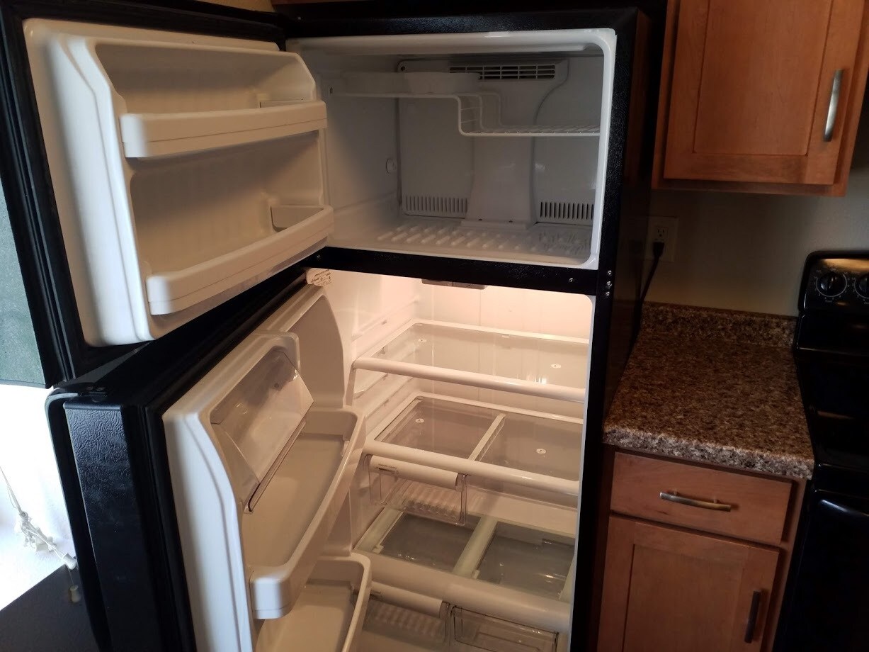 Building Photo - 1025 Riverside Dr