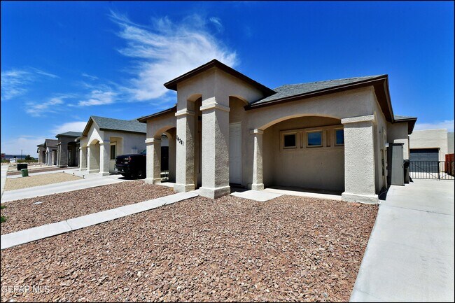 Building Photo - 14321 Bill Lazor Pkwy