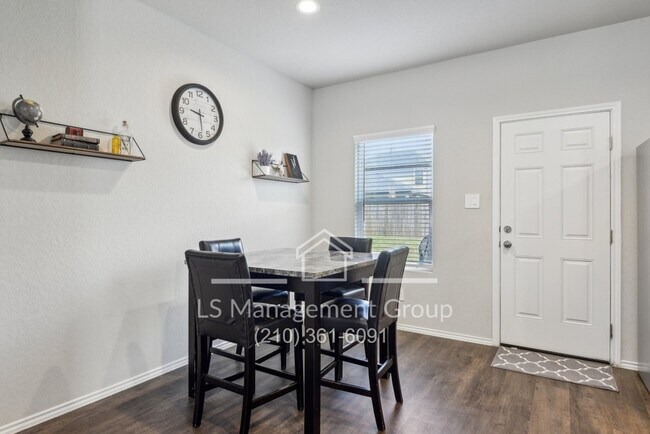 Building Photo - 7145 Pisces Wy