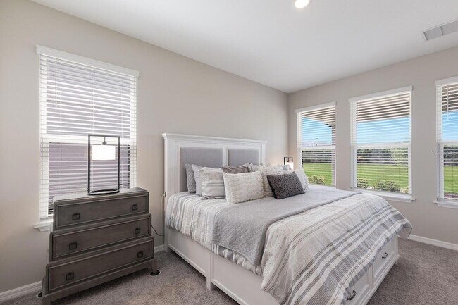 Building Photo - 9312 Tequila Sunrise Dr