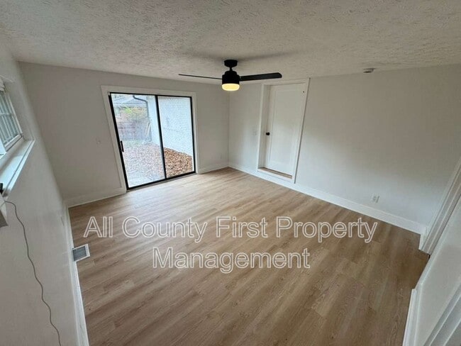 Building Photo - 2884 Reveille Cir