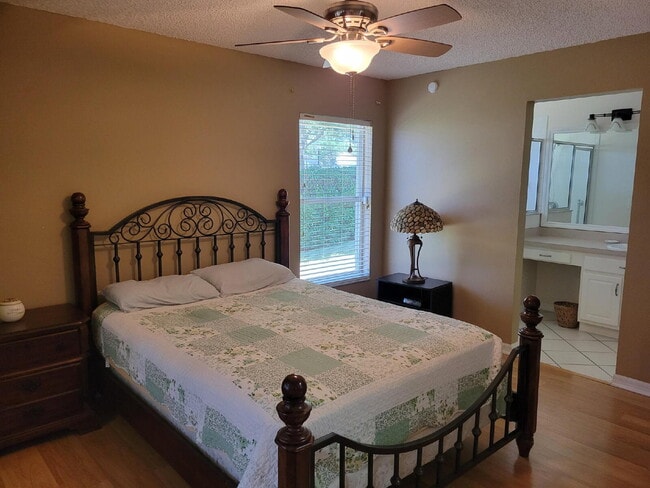 Building Photo - Cozy 2 Bedroom Home in 55+ Kings Ridge