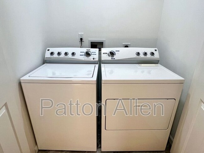 Building Photo - 305 Glenn Bridge Rd