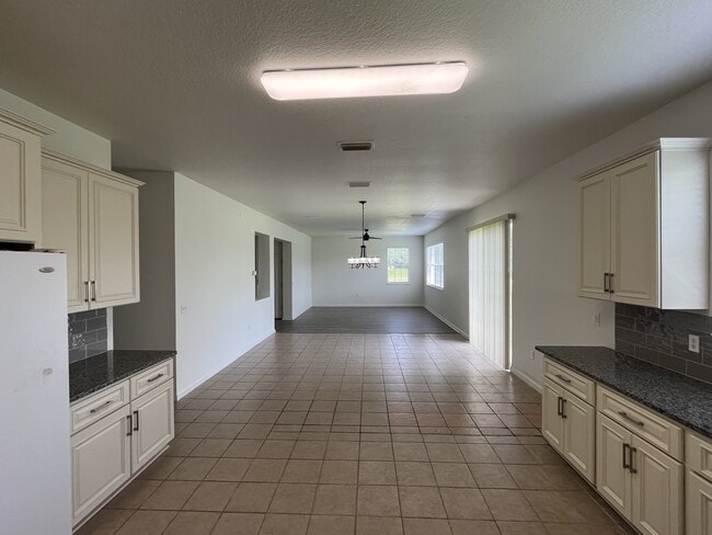 Building Photo - 101 Hagge Dr