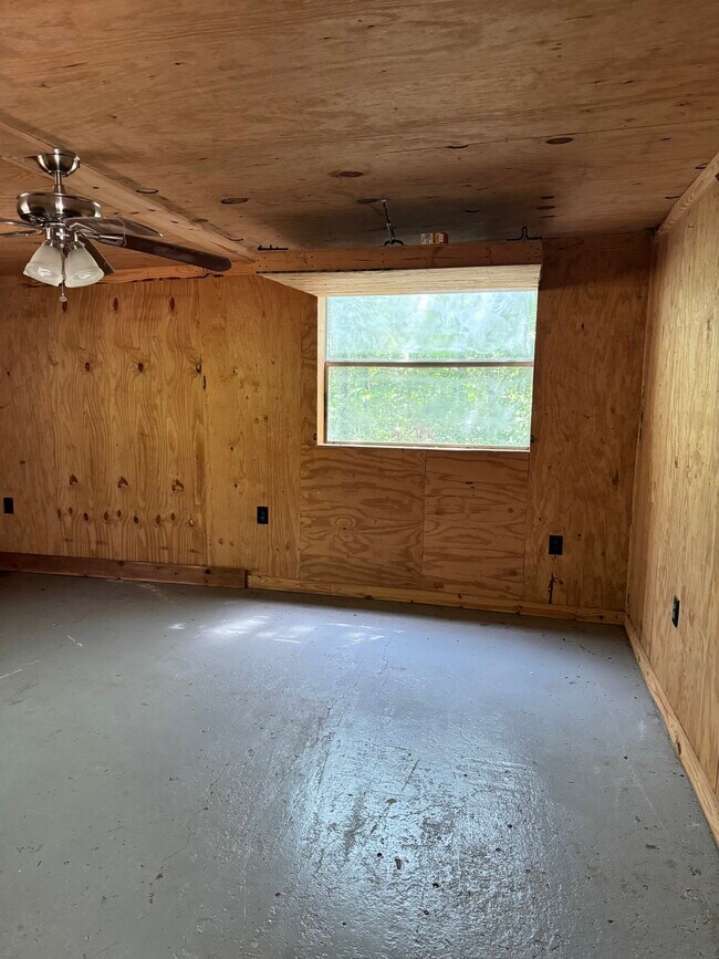 Building Photo - 1395 Blackjack Rd