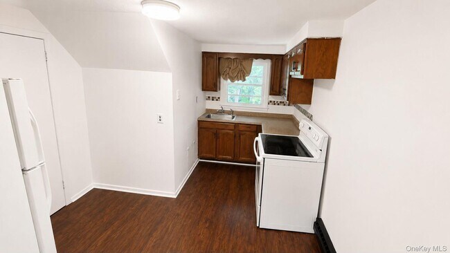 Building Photo - 206 Winthrop Ave