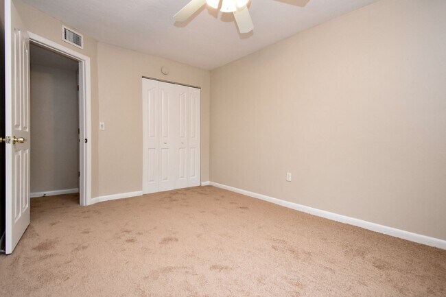 Building Photo - 501 SW 75th St