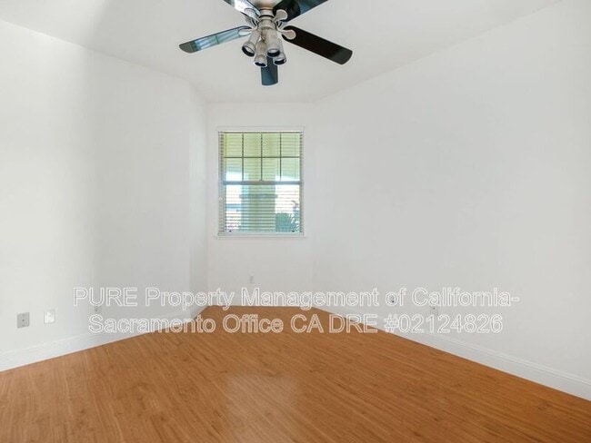 Building Photo - 1732 Bamboo St