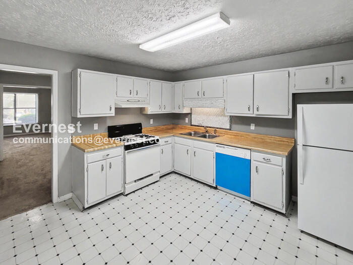 Building Photo - 1251 Hanover Pl