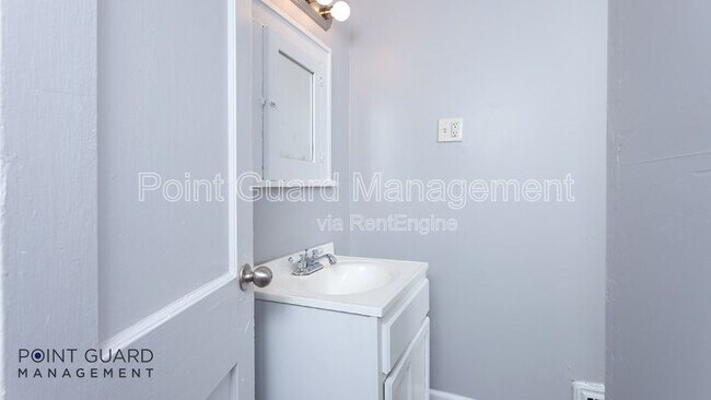 Building Photo - 135 S Minneapolis St