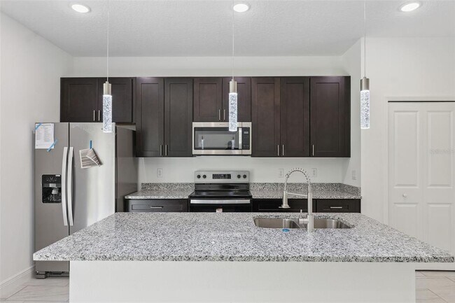 Building Photo - 10089 N Athenia Dr