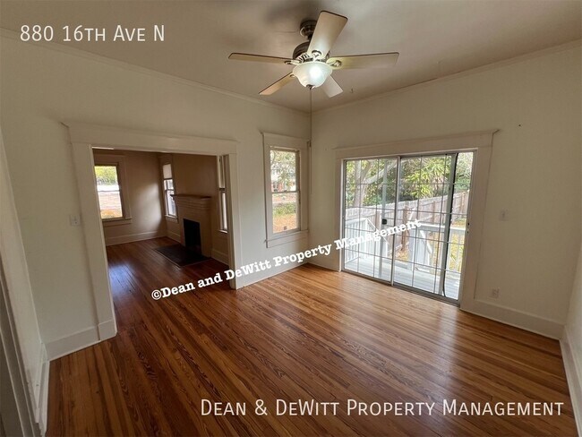 Building Photo - 880 16th Ave N