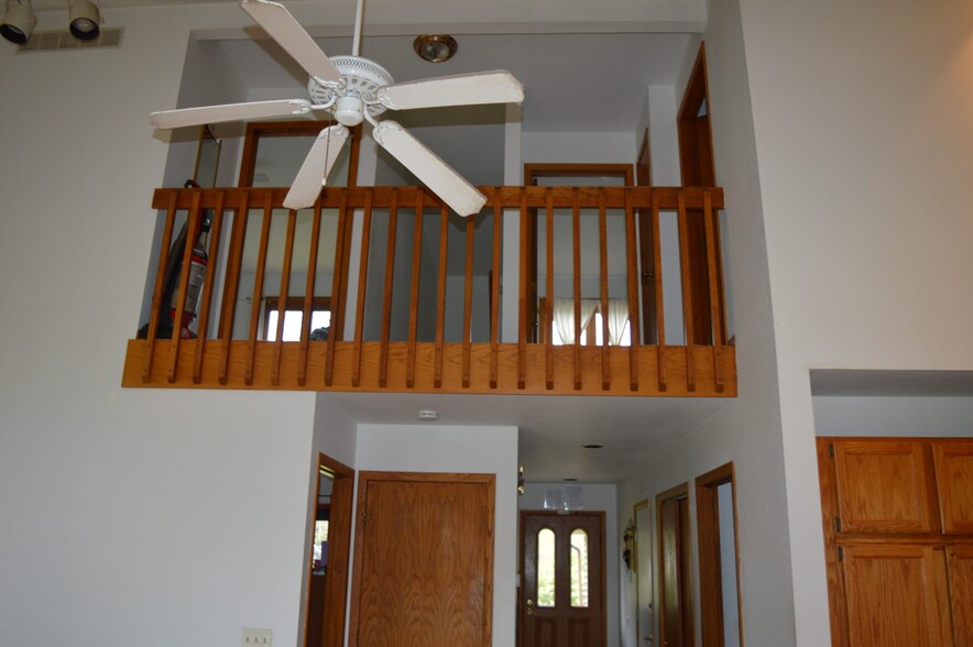 Building Photo - 5212 Rustling Oaks Ln