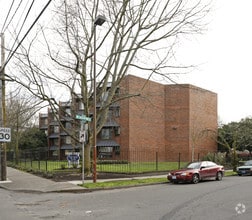 Building Photo - Unthank Plaza