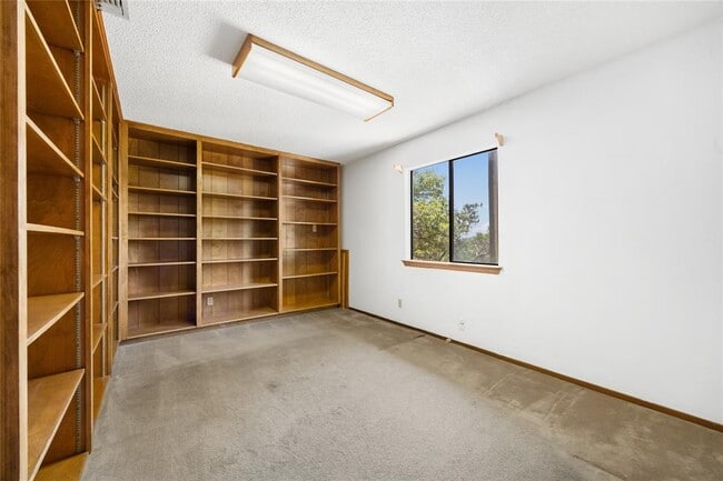 Building Photo - 2308 Matador Cir