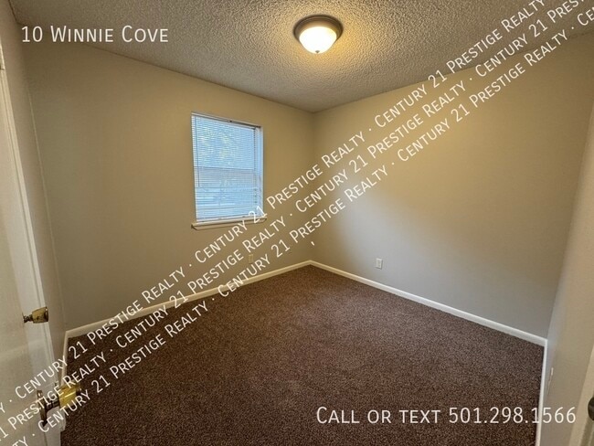 Building Photo - 10 Winnie Cove