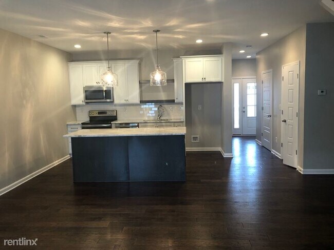 Building Photo - 2 br, 3 bath Condo - 4203 Taylor Cove Ct