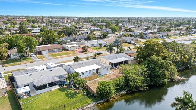 Building Photo - 9720 NW 24th Pl