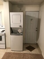 Building Photo - 2017 Gibson Rd