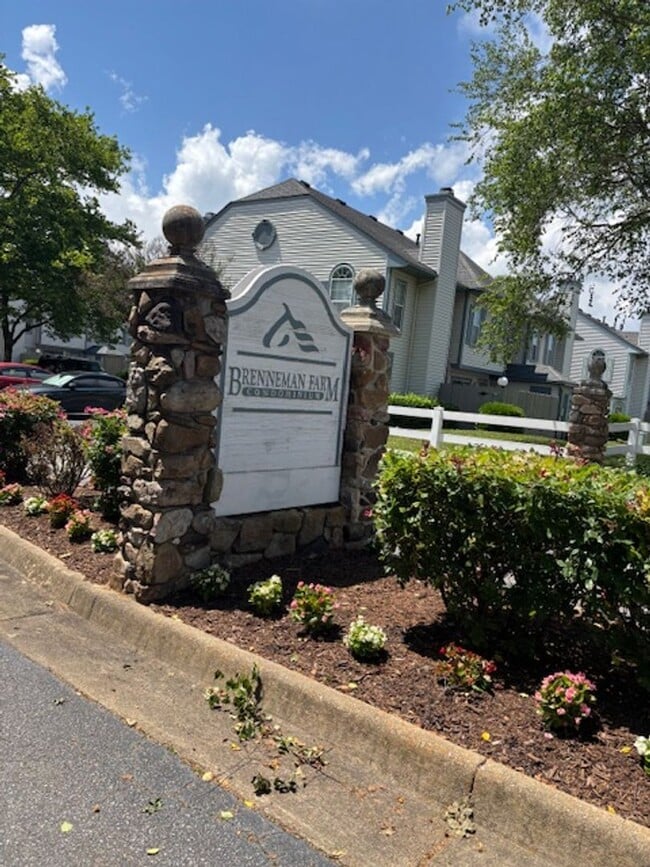Building Photo - Brenneman Farms