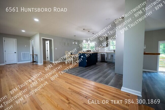 Building Photo - 6561 Huntsboro Rd