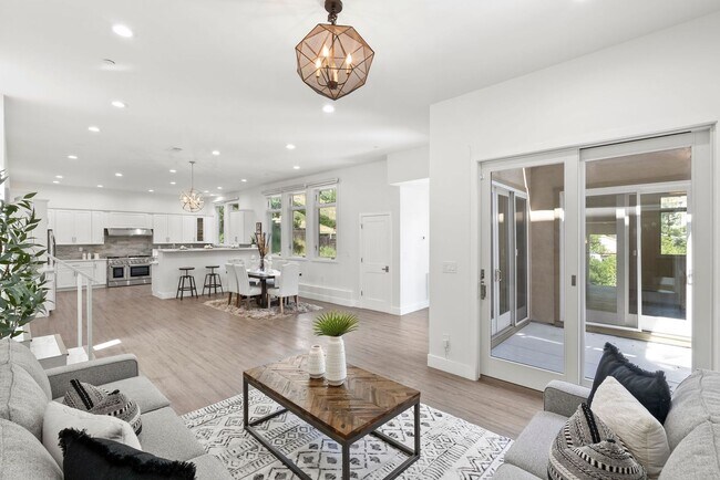 Building Photo - Modern Claremont Hills Home with Spectacular Tiered Yard