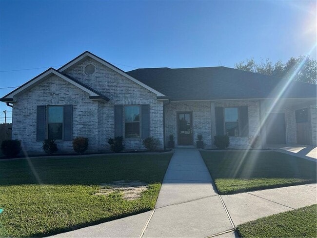 Building Photo - 2148 Pirate Dr