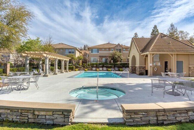 Building Photo - 907 Marvin Gardens Way