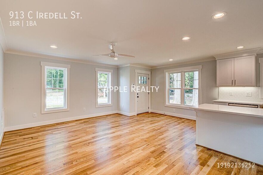 Building Photo - 913c Iredell St