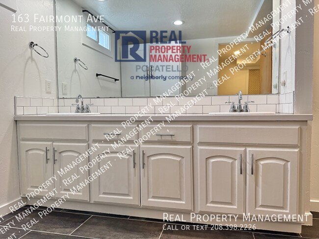 Building Photo - 163 Fairmont Ave