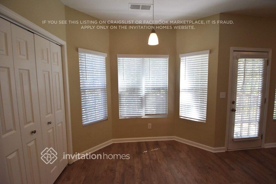 Building Photo - 462 Boxelder Rd