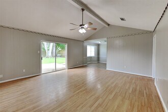 Building Photo - 4313 Lariat Dr