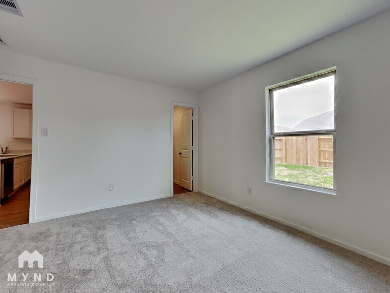 Building Photo - 18515 Cepagatti Dr