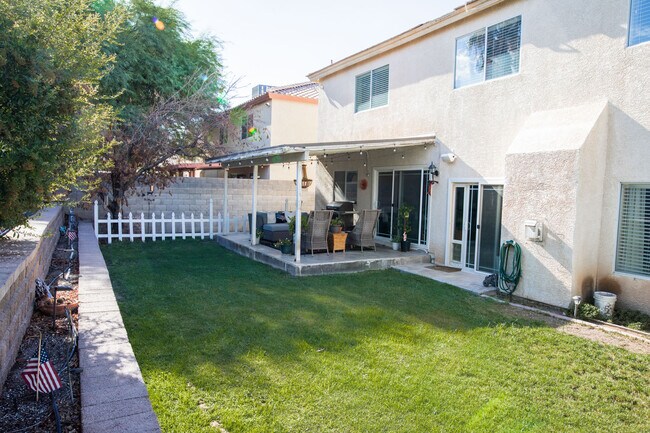 Backyard - 2005 Golden Trumpet Ave