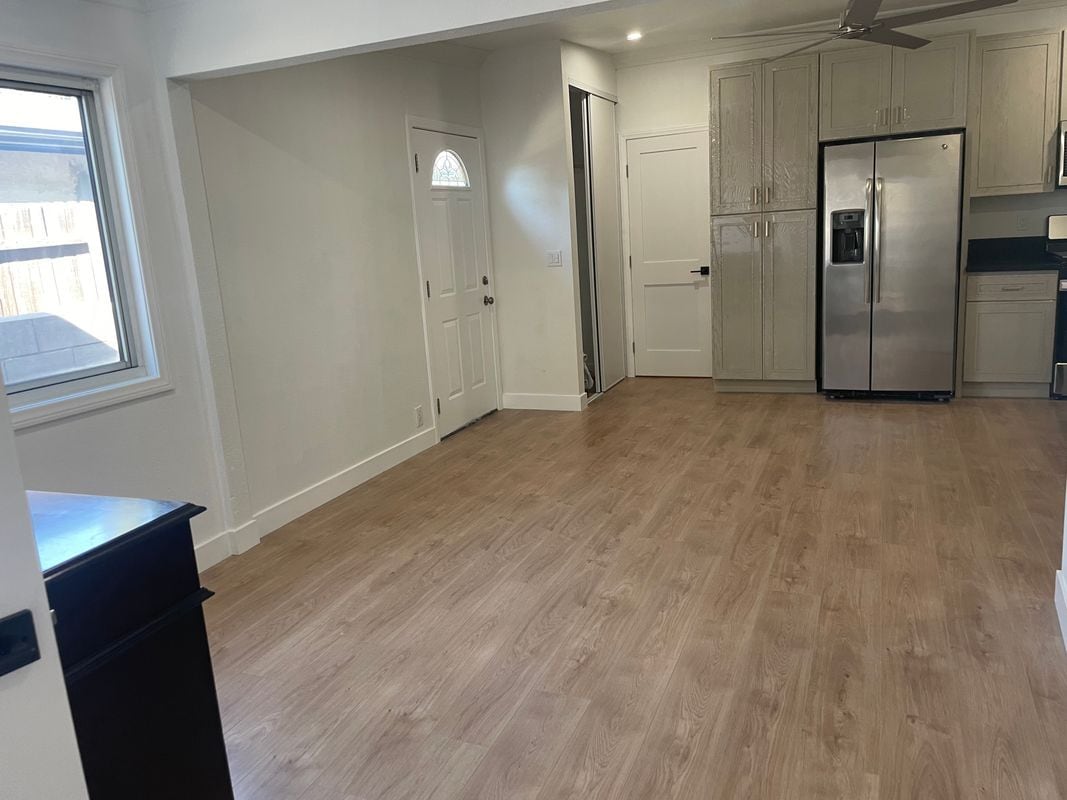 Building Photo - 4433 Los Serranos Blvd