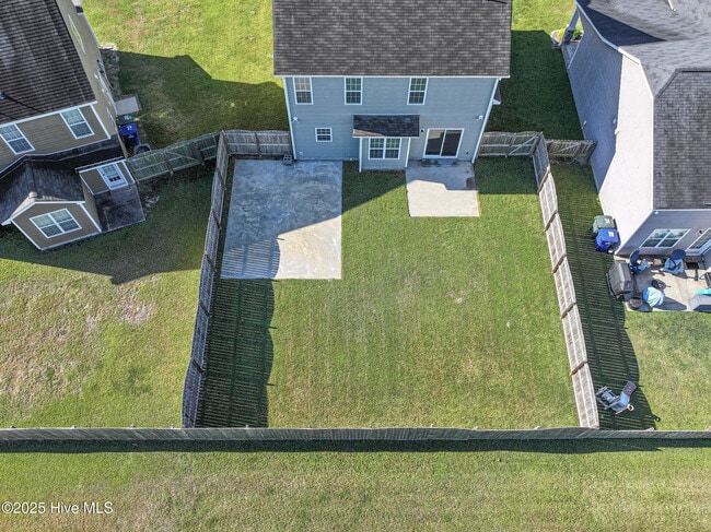 Building Photo - 808 Jade Ln