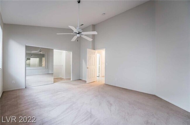 Building Photo - 8043 Shadowvale Dr