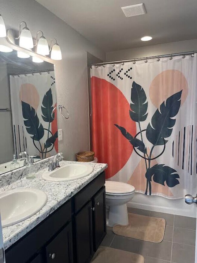 Building Photo - Beautiful 3 BD 2.5 BA Single Family Home, Built in 2019, Close to Downtown and Ft. Carson