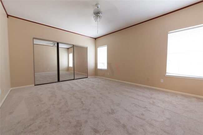 Building Photo - 3780 Tanglewilde St