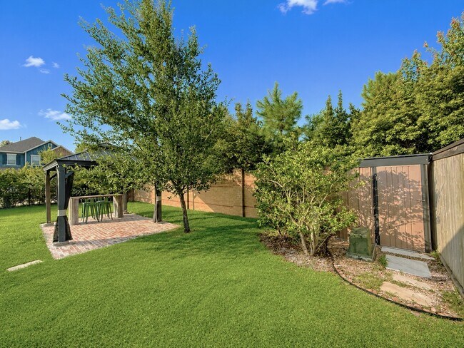 Building Photo - 15230 Stuart Bat Cave Ln