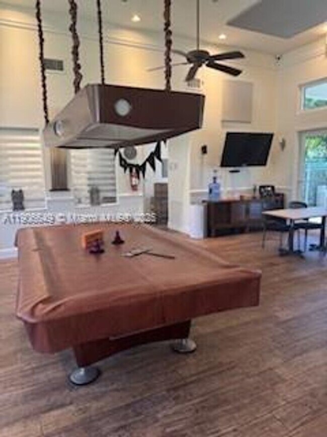 Building Photo - 1140 Lidflower St