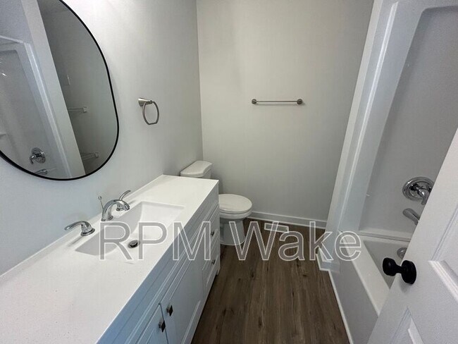 Building Photo - 2325 Quartz Ct