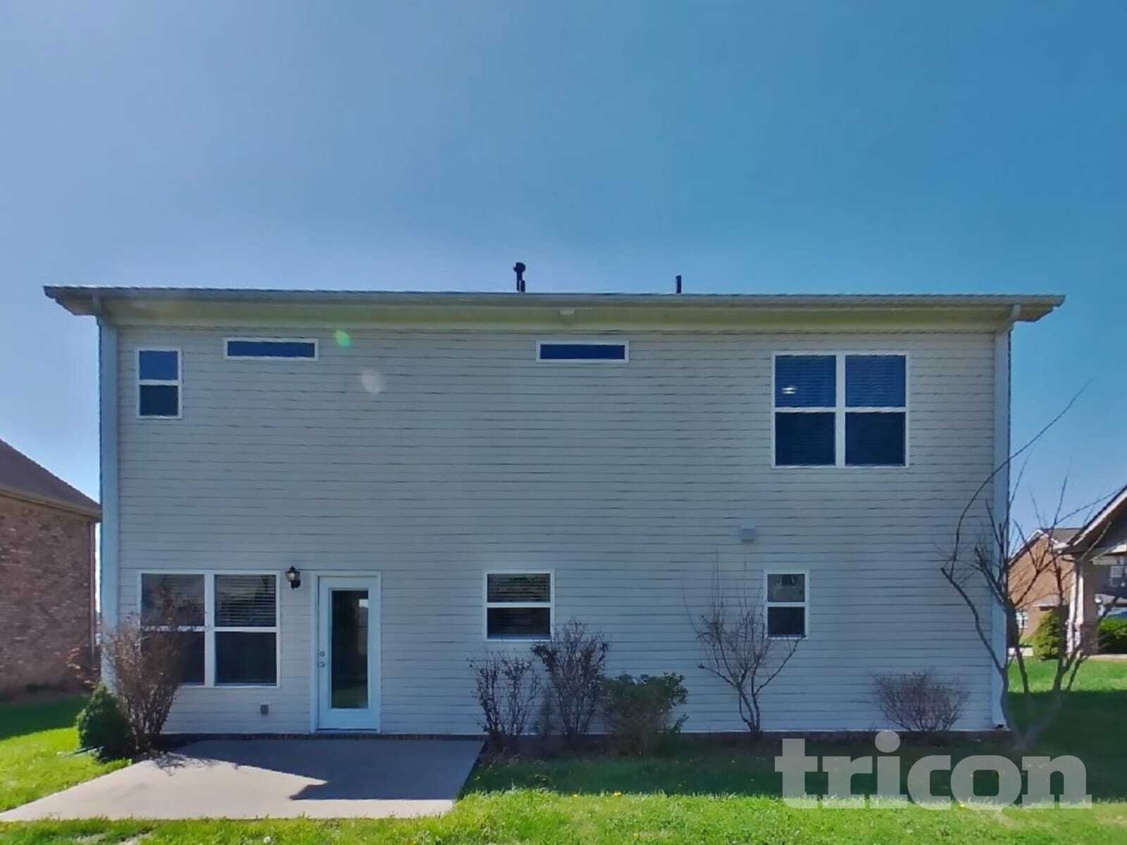 Building Photo - 323 Stratford Park Blvd