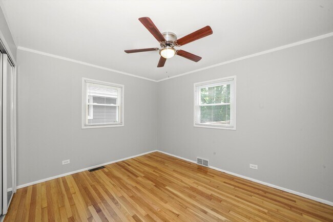Building Photo - Charming Ranch-Style Home with New Windows...