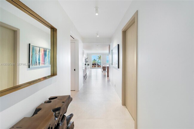 Building Photo - 19242 Fisher Island Dr
